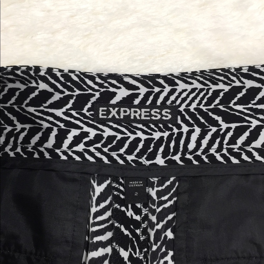 Express pattern shorts! - Picture 5 of 10
